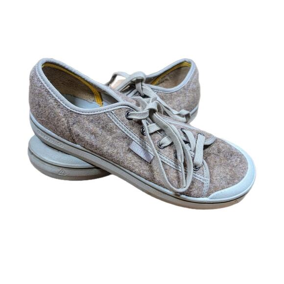 KEEN Elsa Lite Felt Lifestyle Shoes - Picture 1 of 8